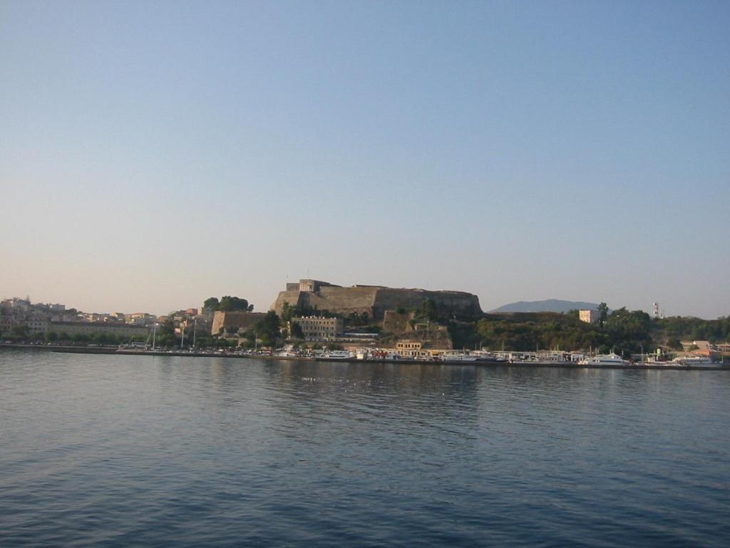 Aegli Hotel Perama  Exterior photo