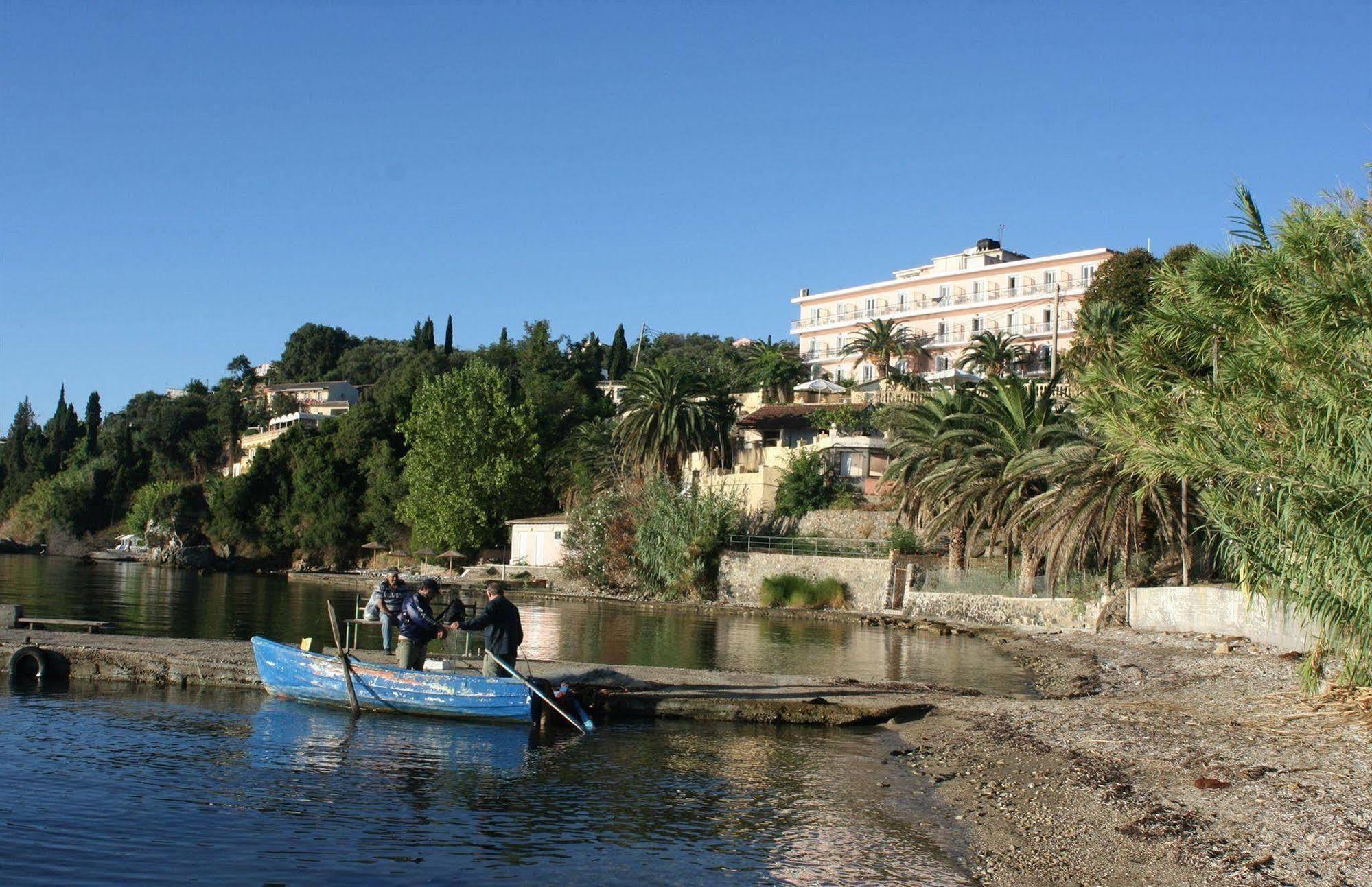 Aegli Hotel Perama  Exterior photo